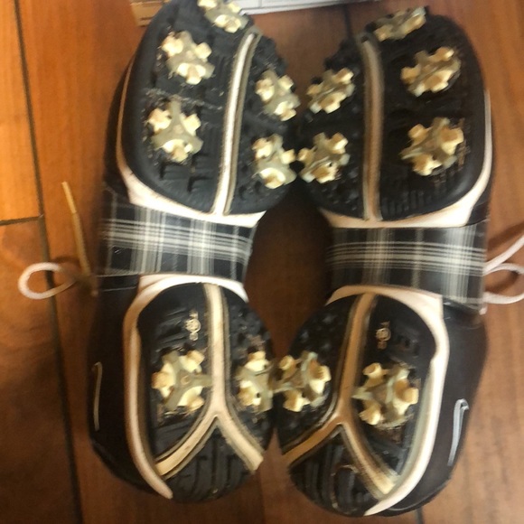 Nike Air Embellish Golf Shoes - Picture 3 of 6